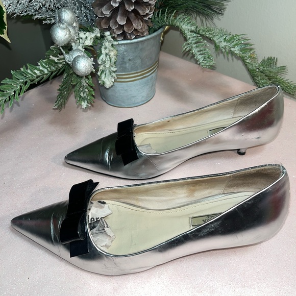 Prada patten silver leather kitten heels with black leather bow size 6.5 US - Picture 12 of 14